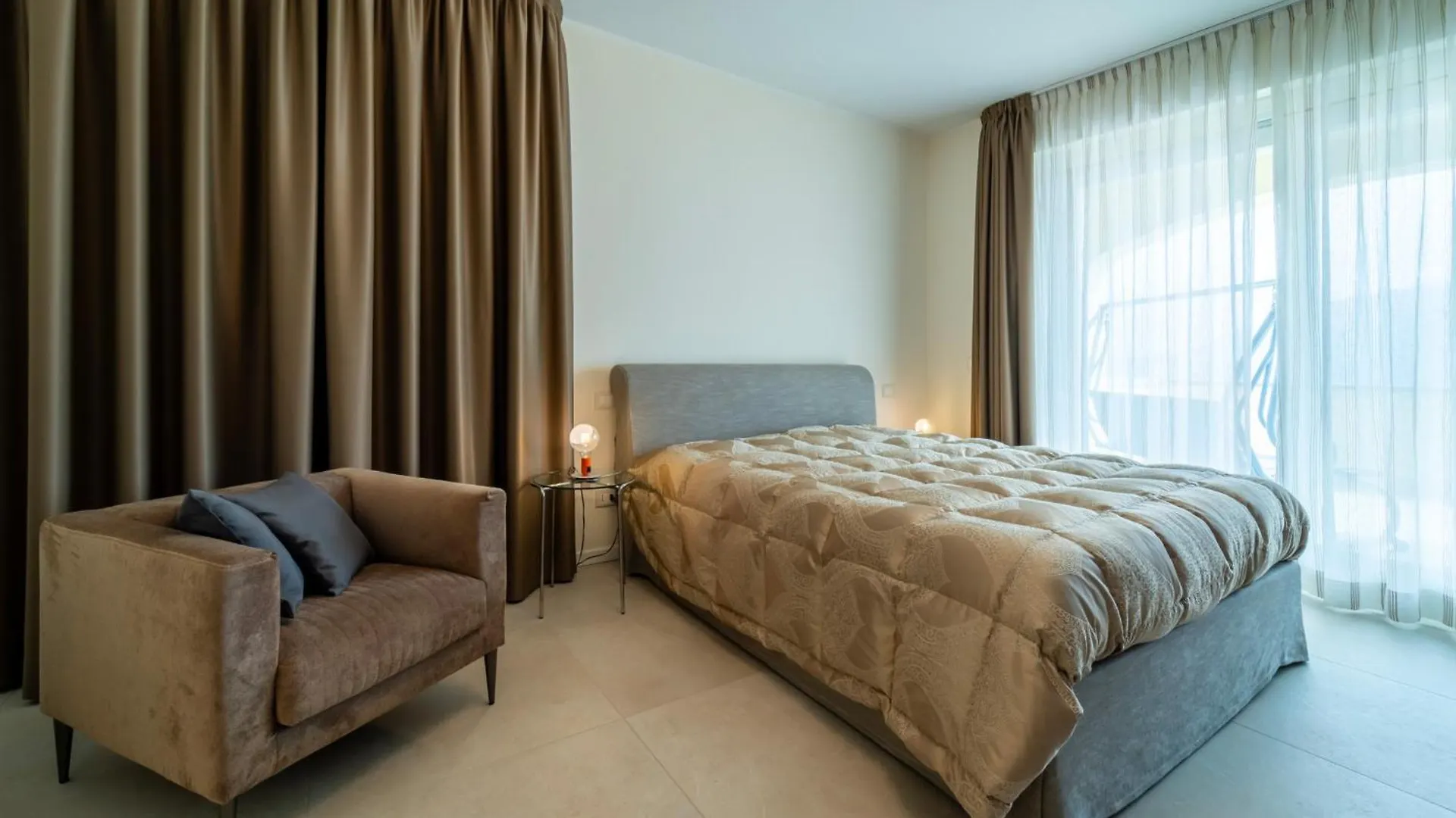 Villa Magnolia Con Piscina By Wonderful Italy Mezzegra Italy
